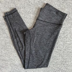 Women’s LuLuLemon 25” Align Mid-rise with pocket Size 8